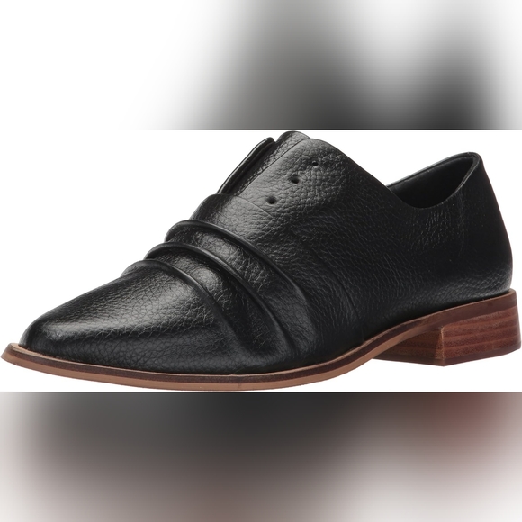 Kelsi Dagger Oxford Flat - Picture 2 of 10